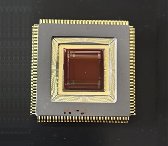 Uncooled VGA Bolometer ROIC